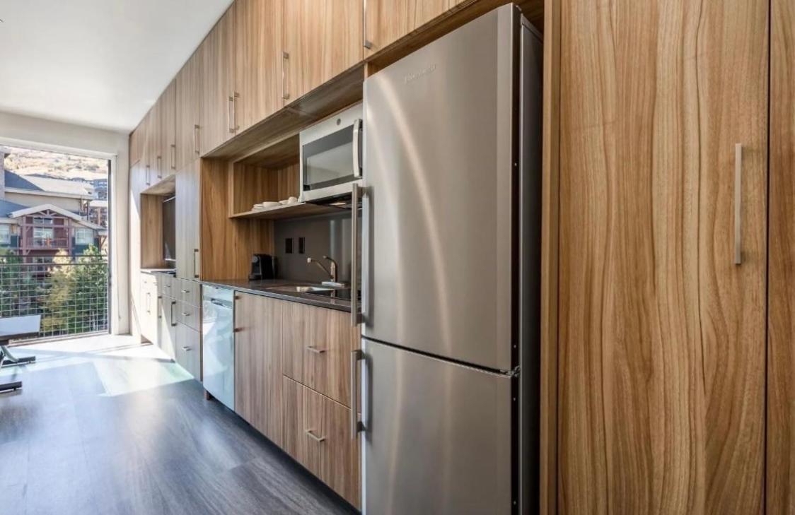 Slope Side Studio In The Heart Of Canyons Village With Heated Pool & Hot Tub! Park City Bagian luar foto