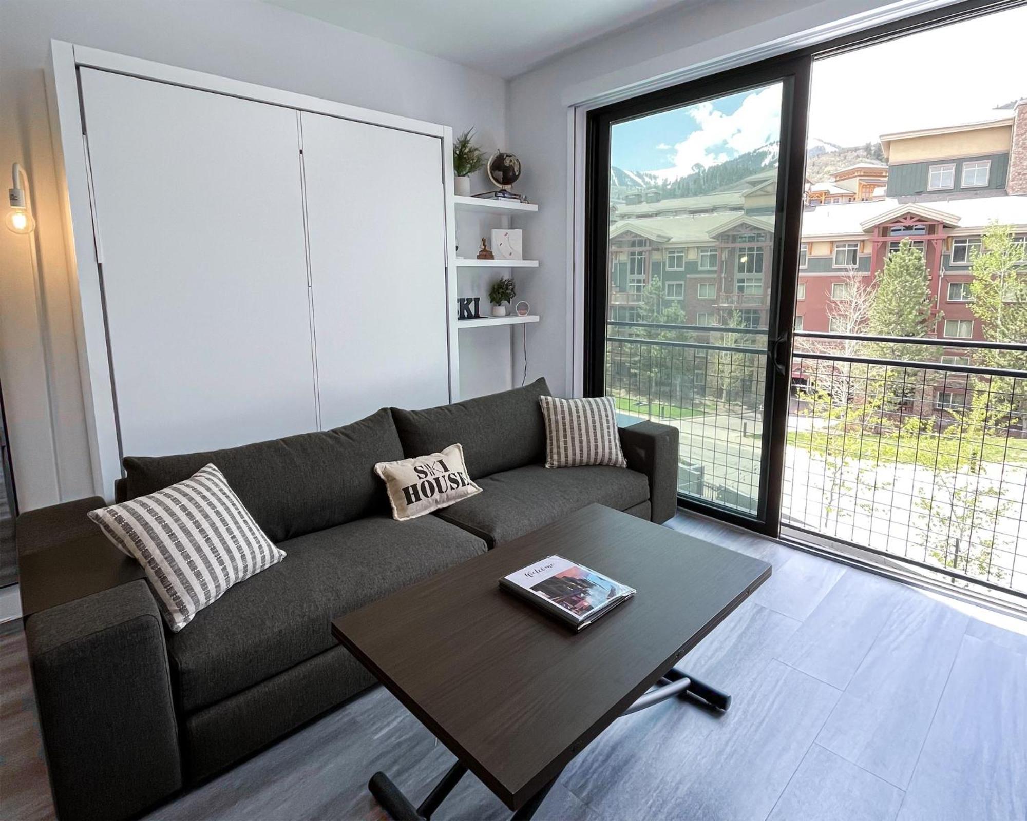 Slope Side Studio In The Heart Of Canyons Village With Heated Pool & Hot Tub! Park City Bagian luar foto